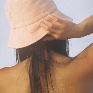 Women's Lack of Color Wave Bucket Hat, Size Med/Large, Peach Terry - NWT